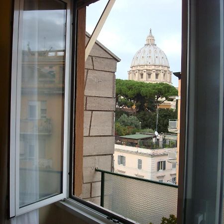 Vatican Balcony 로마 외부 사진